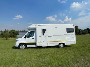 Maui_4_Berth_Mercedes_2 Maui_4_Berth_Mercedes_2